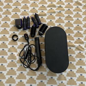 Dyson Airwrap - first gen with short barrels 1.2 inch and 1.6 inch